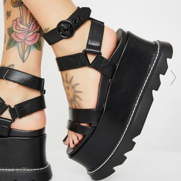 Lamoda Shoes - Lamoda Platform Sandals Dolls Kill size 7